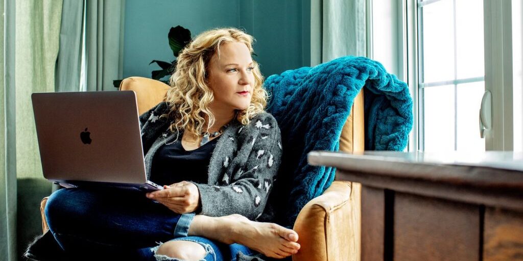 PattiHall-1414_Patti-M-Hall_Book-Coach-Memoir-Writer