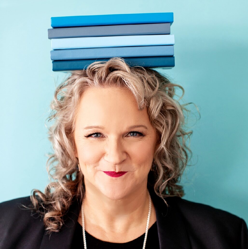Patti_with_books